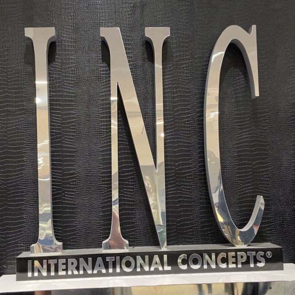 Meet your Posher, John - Picture 3 of 3